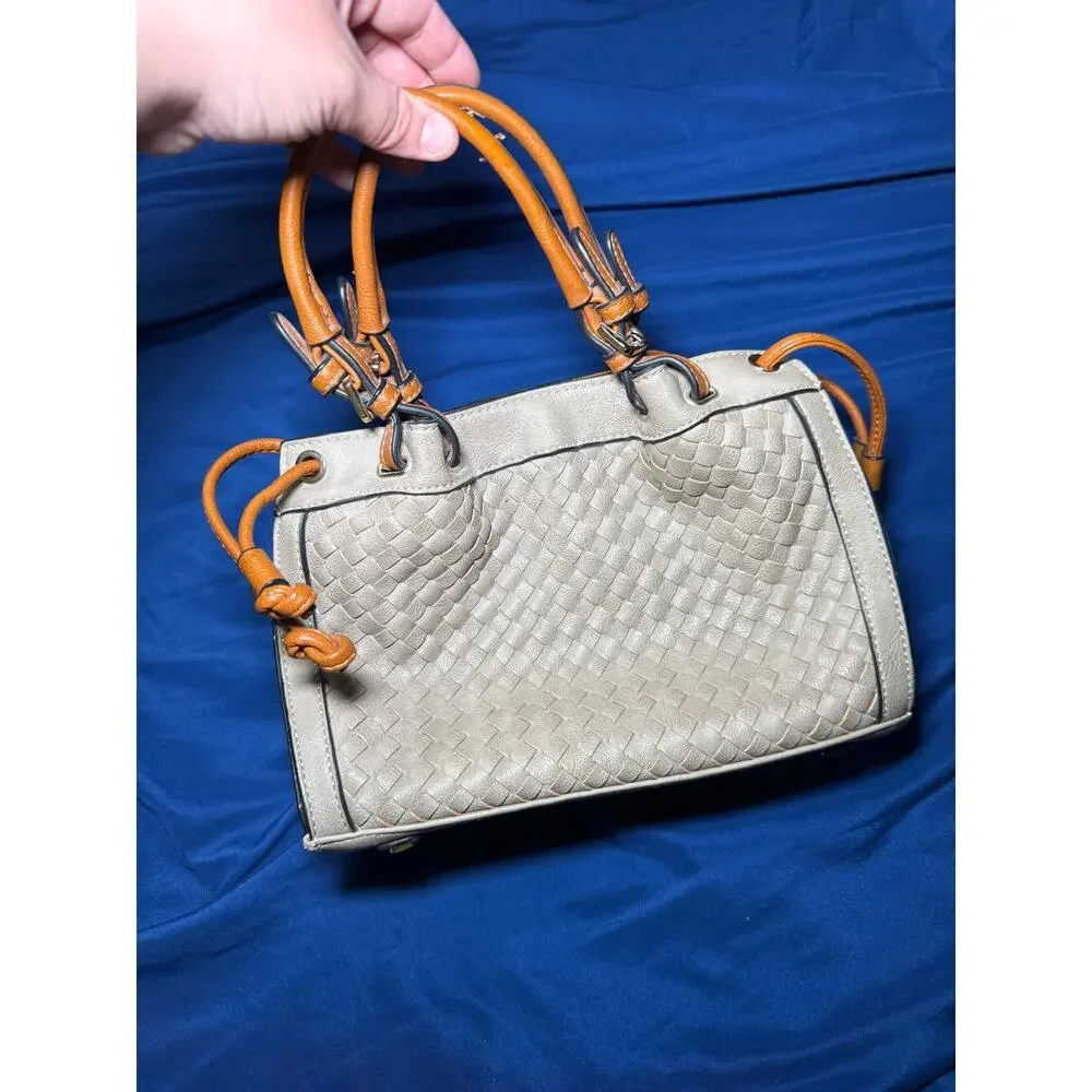 Simply Noelle snap tan hobo bag purse quiet luxury clean girl preppy minimalist‎